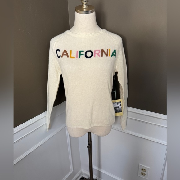 Trovata Birds of Paradis “California” cashmere sweater. XS. NWT.